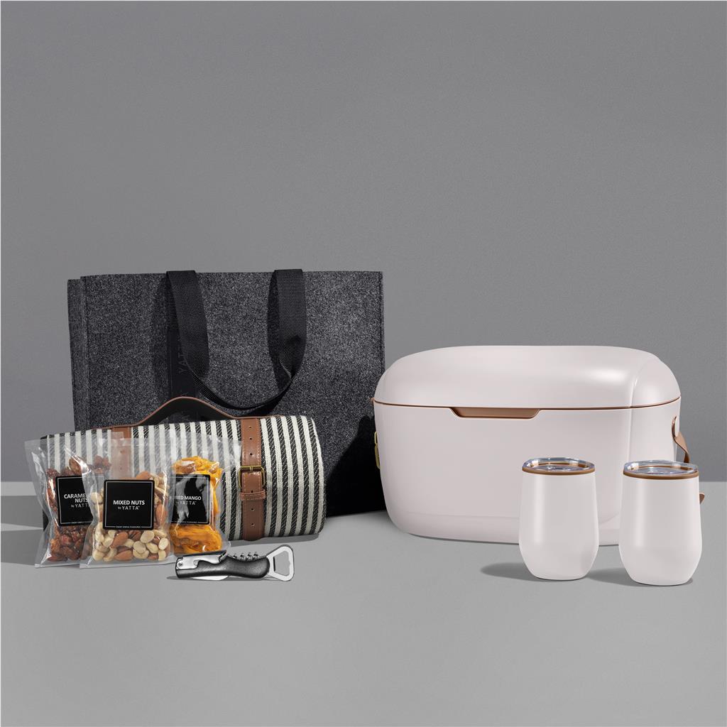 Yatta Chic Chill Hamper - Image 10