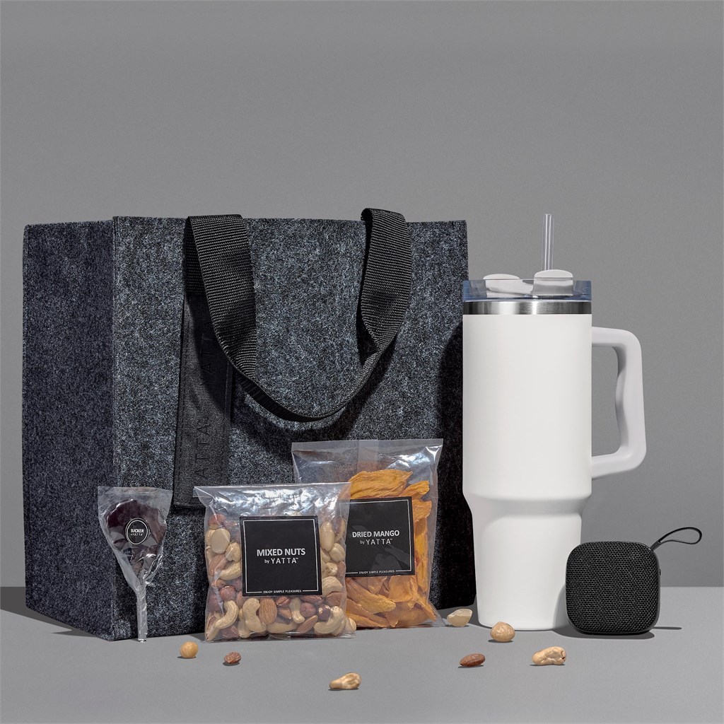 Yatta Graceful Goodies Hamper - Image 24