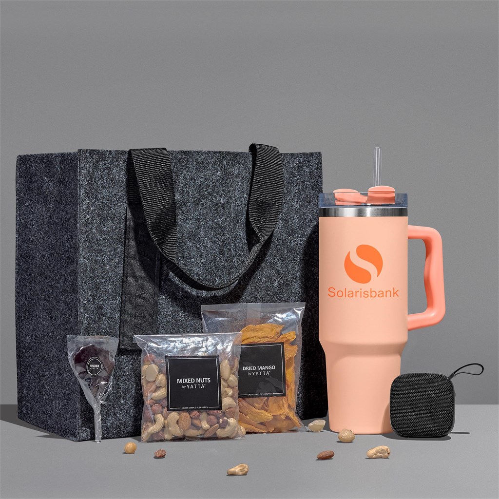 Yatta Graceful Goodies Hamper - Image 25