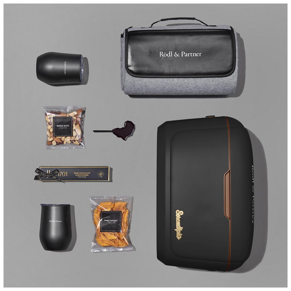 Yatta Lavish Leisure Hamper - Image 7