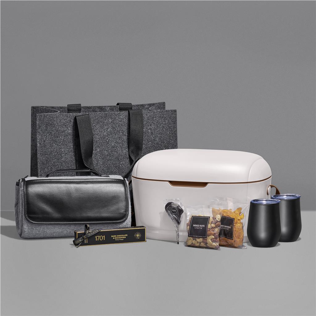 Yatta Lavish Leisure Hamper - Image 11