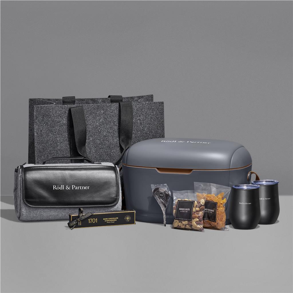 Yatta Lavish Leisure Hamper - Image 18