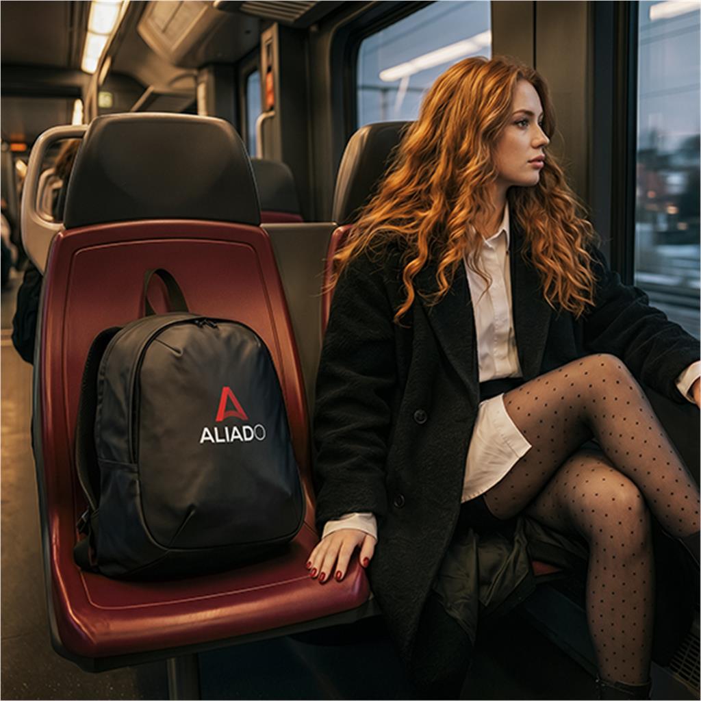 Serendipio Urbanite Laptop Backpack - Image 22