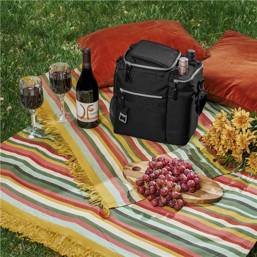 Serendipio Quivera Wine & 16-Can Cooler - Image 3